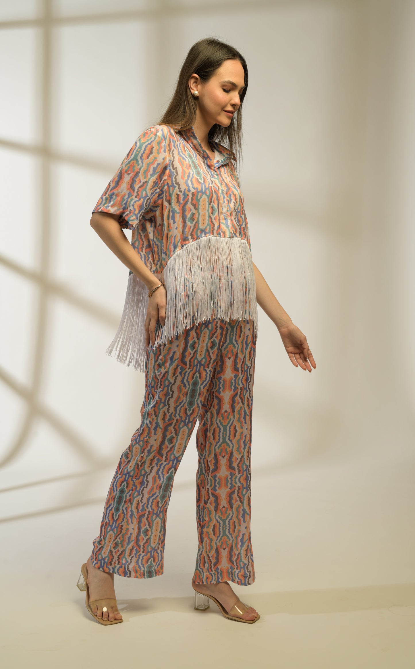 Kelly Boxy Shirt in Printed Viscose Crepe with Fringe Detailing and straight fit pants - Set of 2