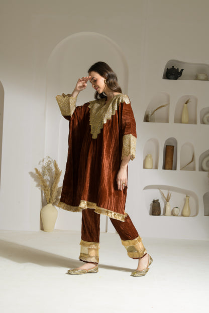 Sehr Crushed Velvet Kaftan with Detailed Neckline and Straight Fit Pants - Set of 2 ( Burnt Orange )